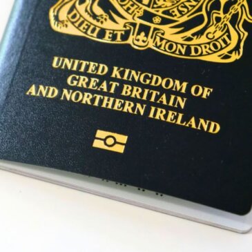 Britiske pasgebyrer vil snart stige med mere end 7%.